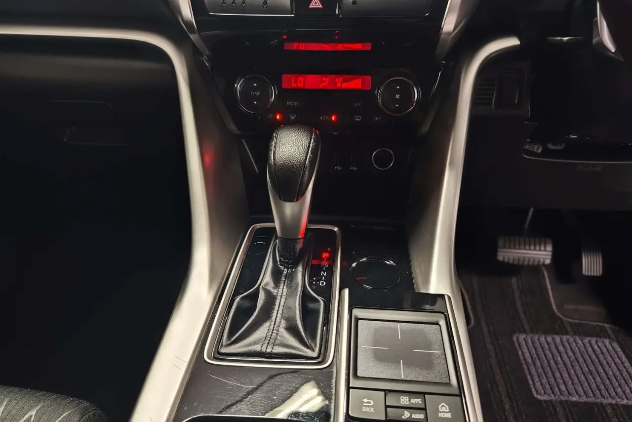 2020 Mitsubishi Eclipse Cross Gallery Image 19