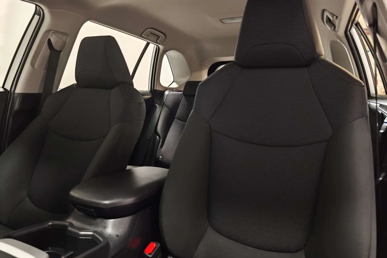 2025 Toyota RAV4 Gallery Image 15