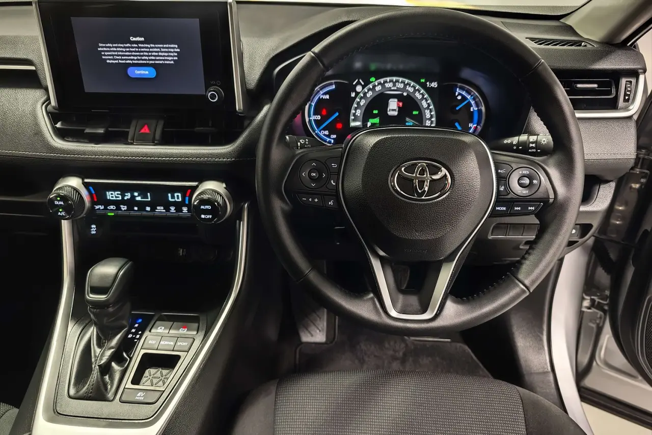 2025 Toyota RAV4 Gallery Image 16