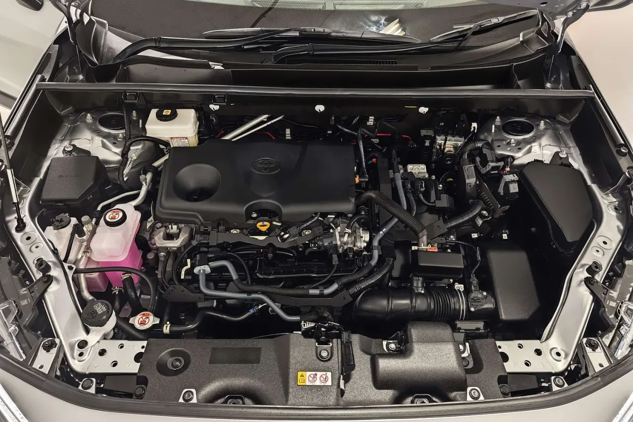 2025 Toyota RAV4 Gallery Image 22