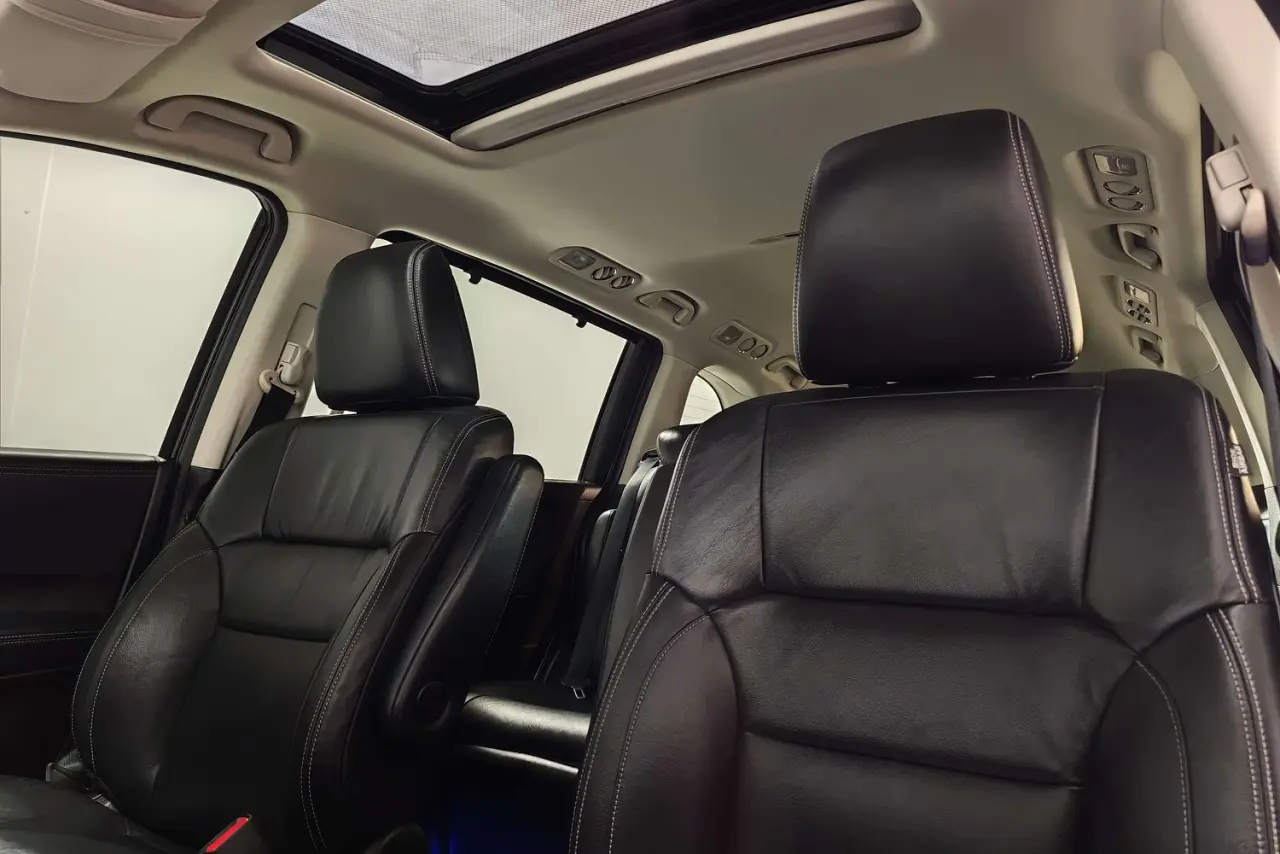 2015 Honda Odyssey Gallery Image 16