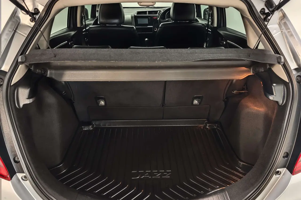 2017 Honda Jazz Gallery Image 12