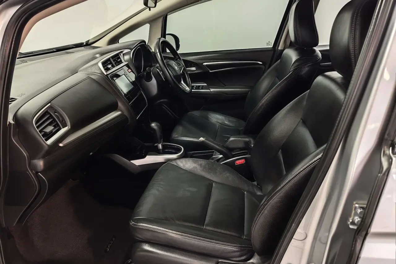 2017 Honda Jazz Gallery Image 14