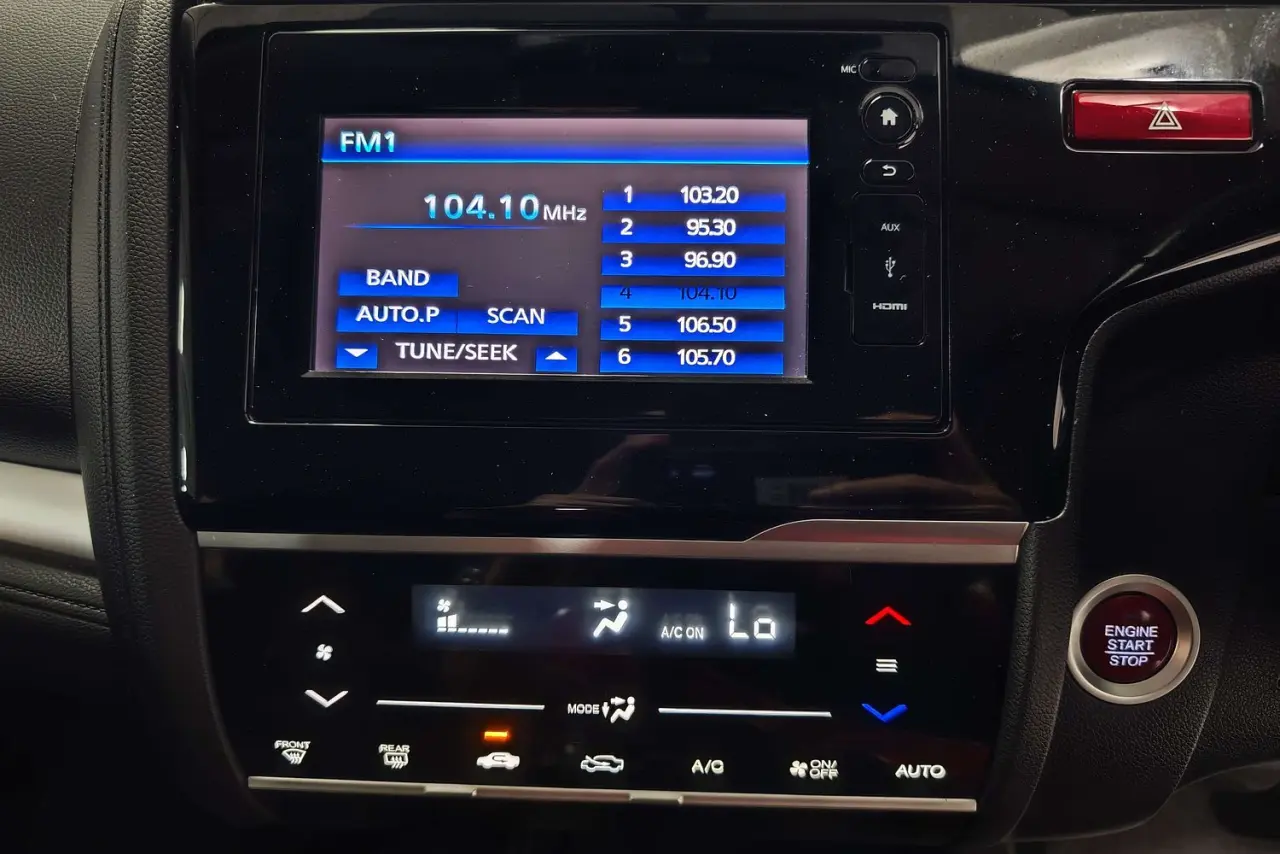 2017 Honda Jazz Gallery Image 18