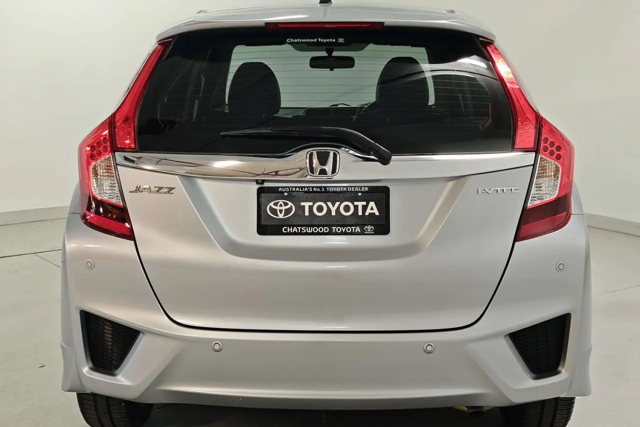 2017 Honda Jazz Gallery Image 8