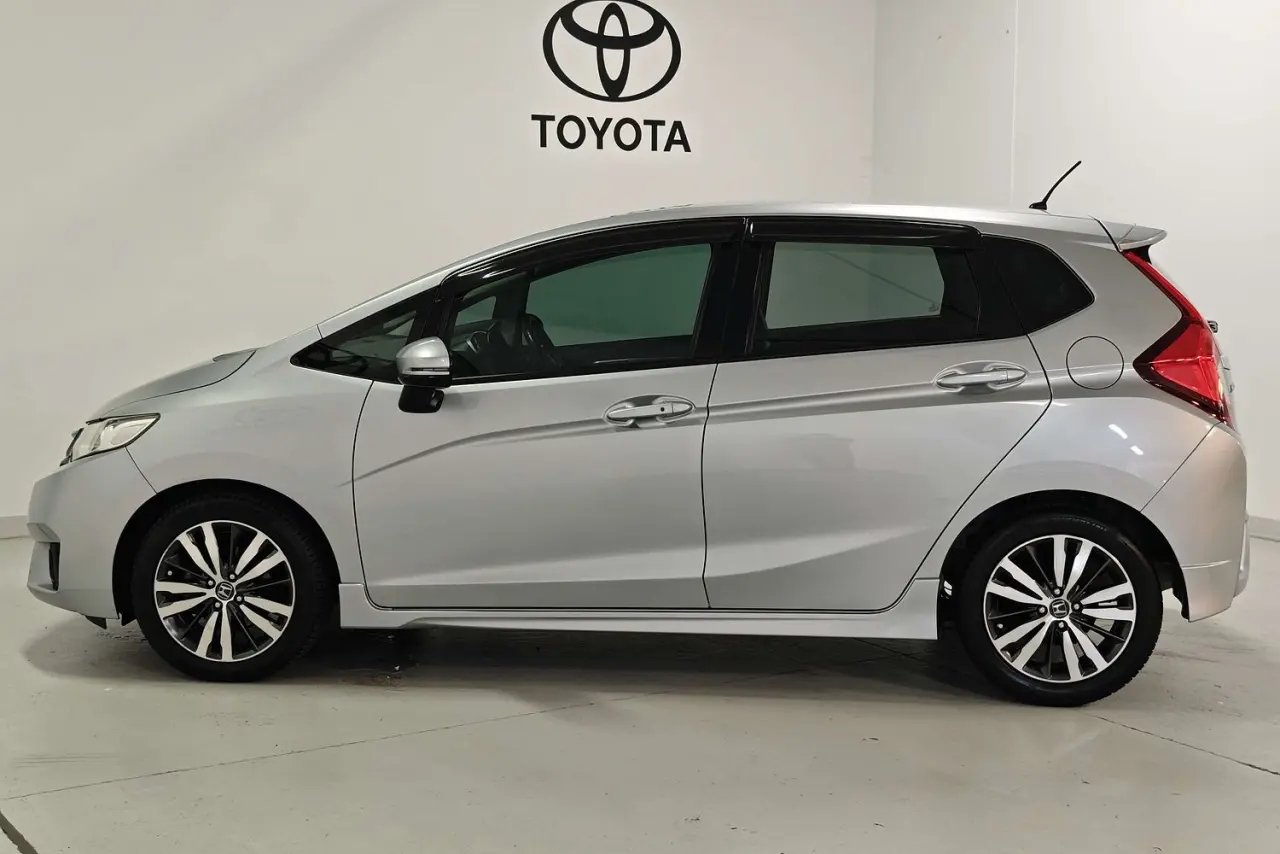 2017 Honda Jazz Gallery Image 9