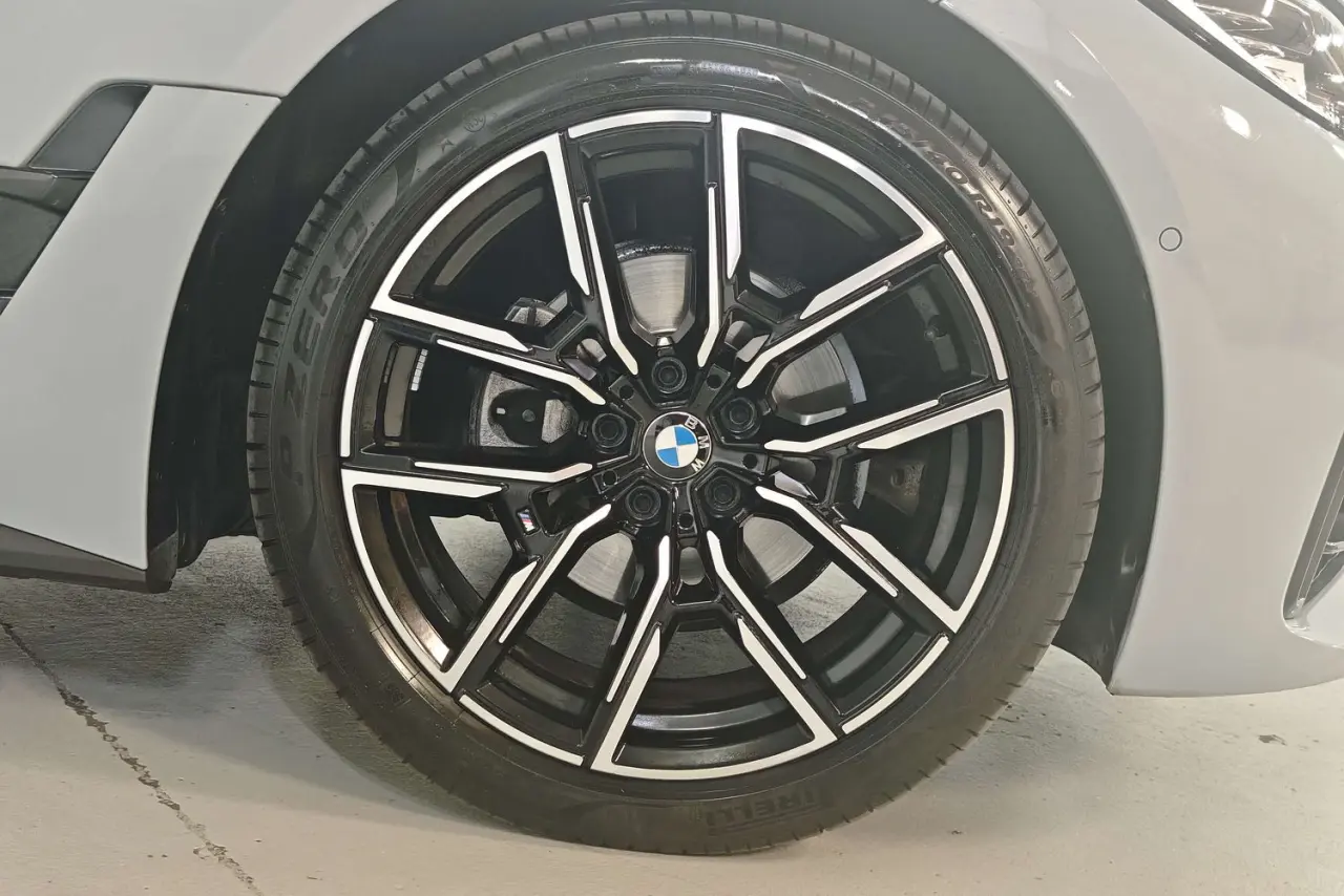 2022 BMW 4 Series Gallery Image 5