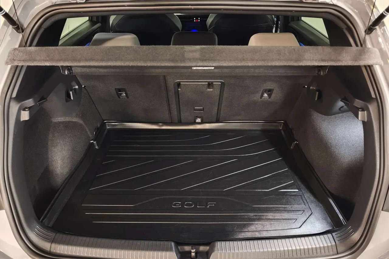 2022 Volkswagen Golf Gallery Image 12