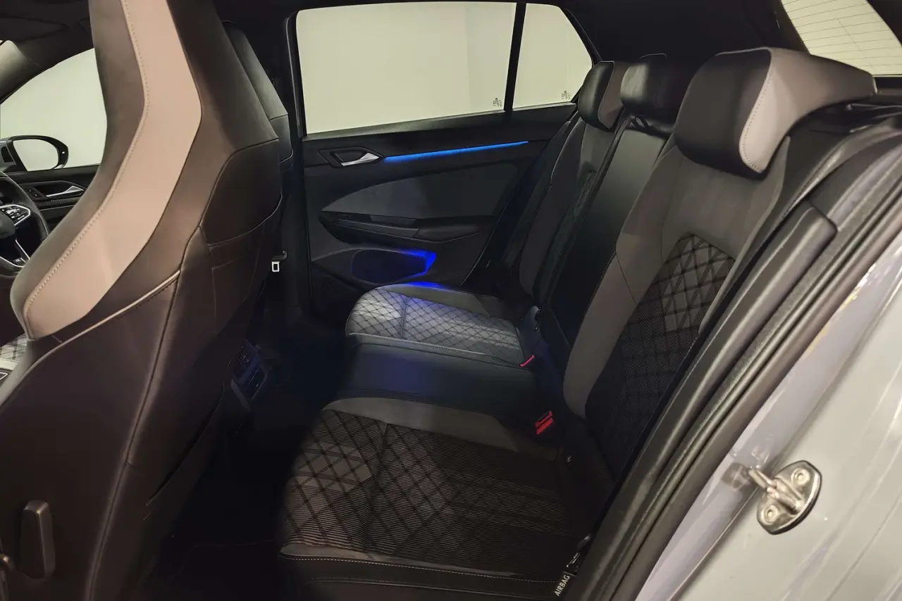 2022 Volkswagen Golf Gallery Image 13