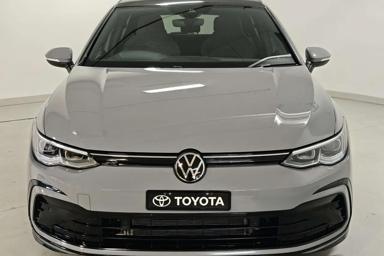 2022 Volkswagen Golf Gallery Image 3