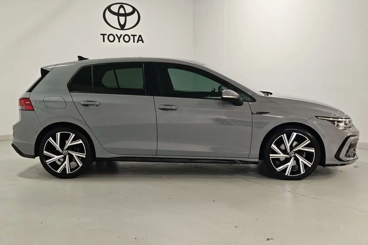 2022 Volkswagen Golf Gallery Image 4