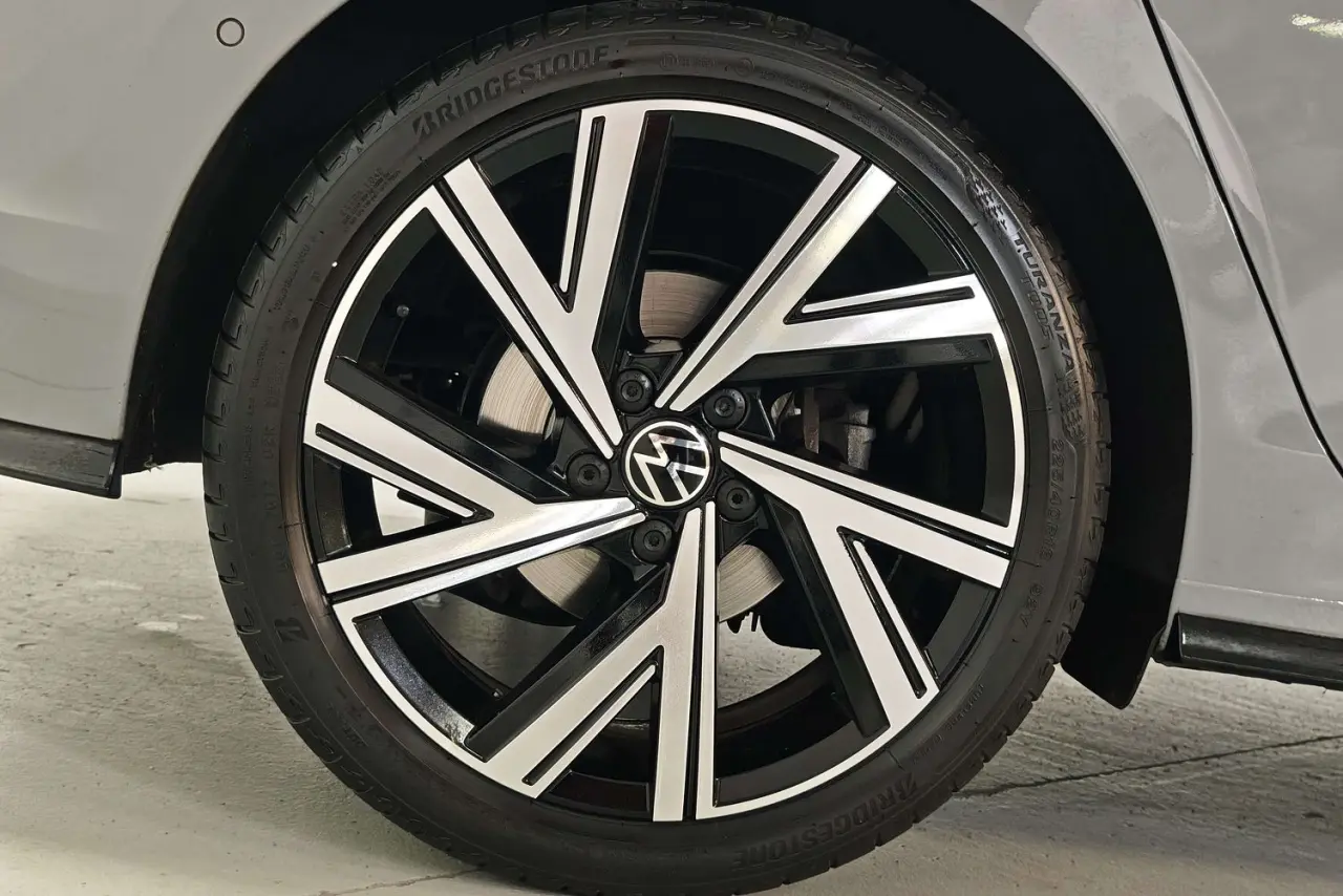 2022 Volkswagen Golf Gallery Image 5