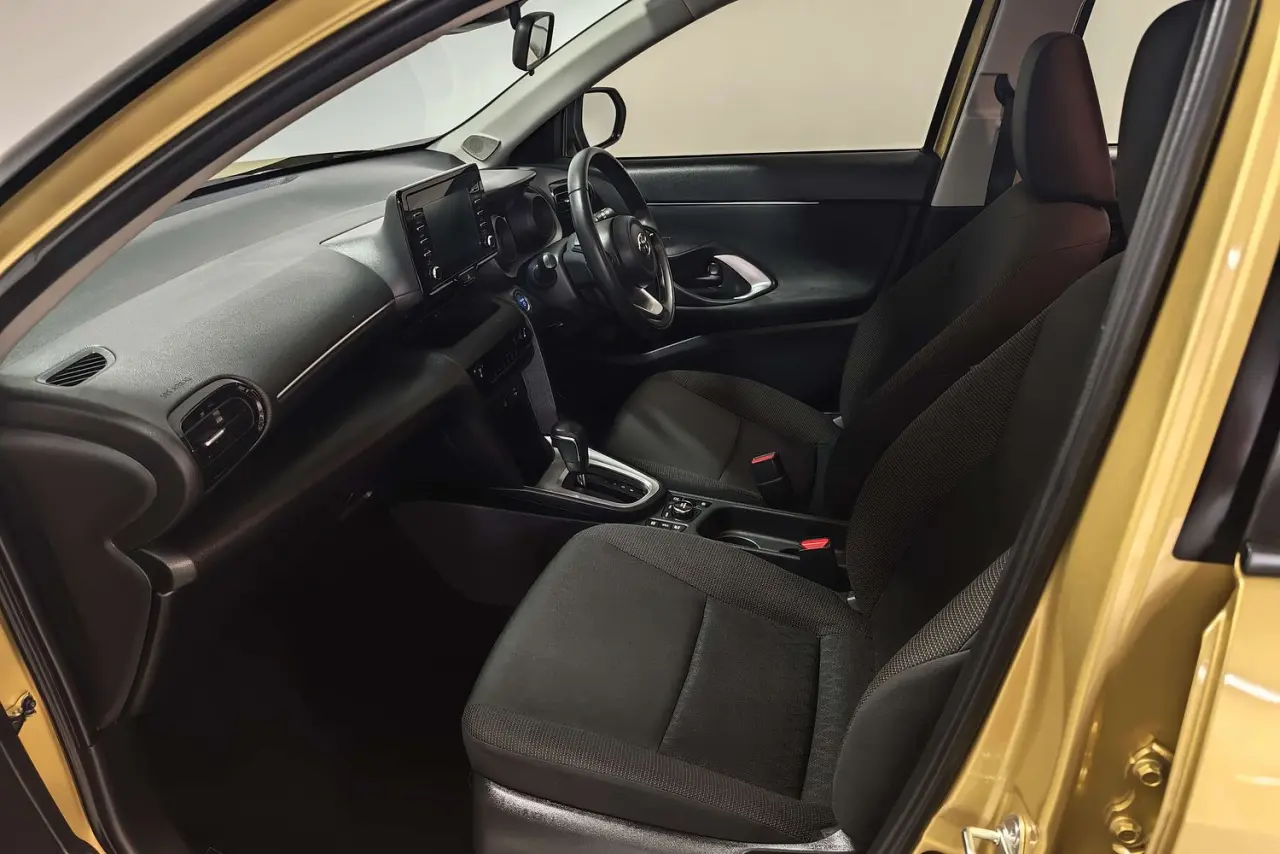 2023 Toyota Yaris Cross Gallery Image 14