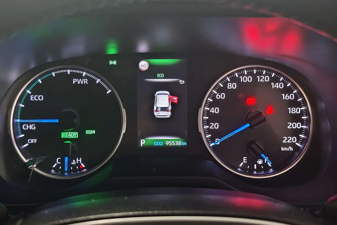 2022 Toyota RAV4 Gallery Image 17