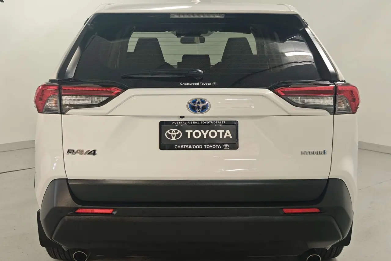 2022 Toyota RAV4 Gallery Image 8