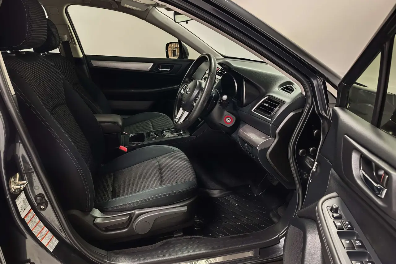 2017 Subaru Outback Gallery Image 10