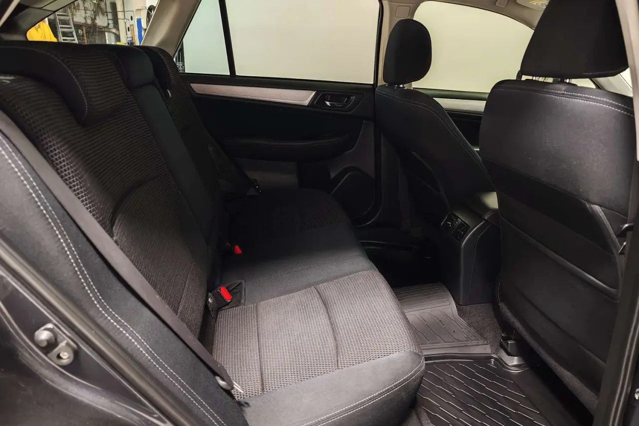2017 Subaru Outback Gallery Image 11