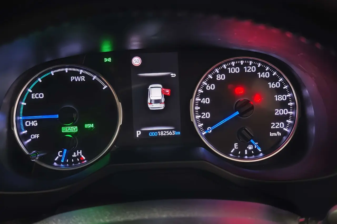 2022 Toyota RAV4 Gallery Image 17