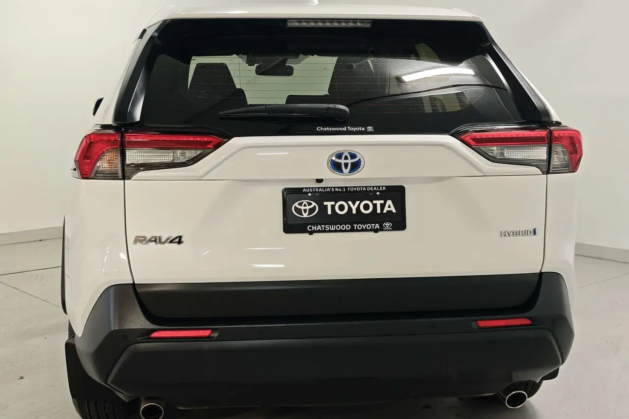 2022 Toyota RAV4 Gallery Image 8