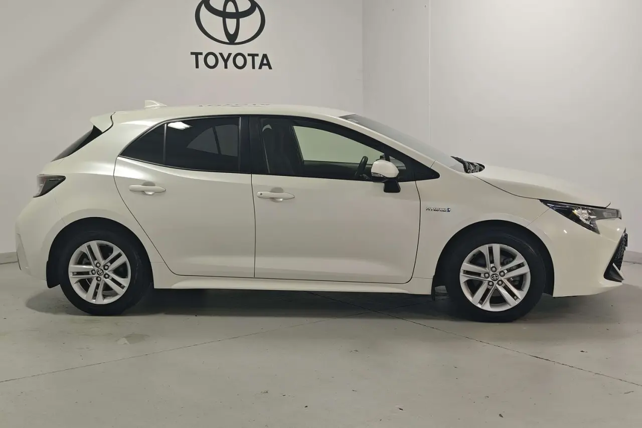 2019 Toyota Corolla Gallery Image 4