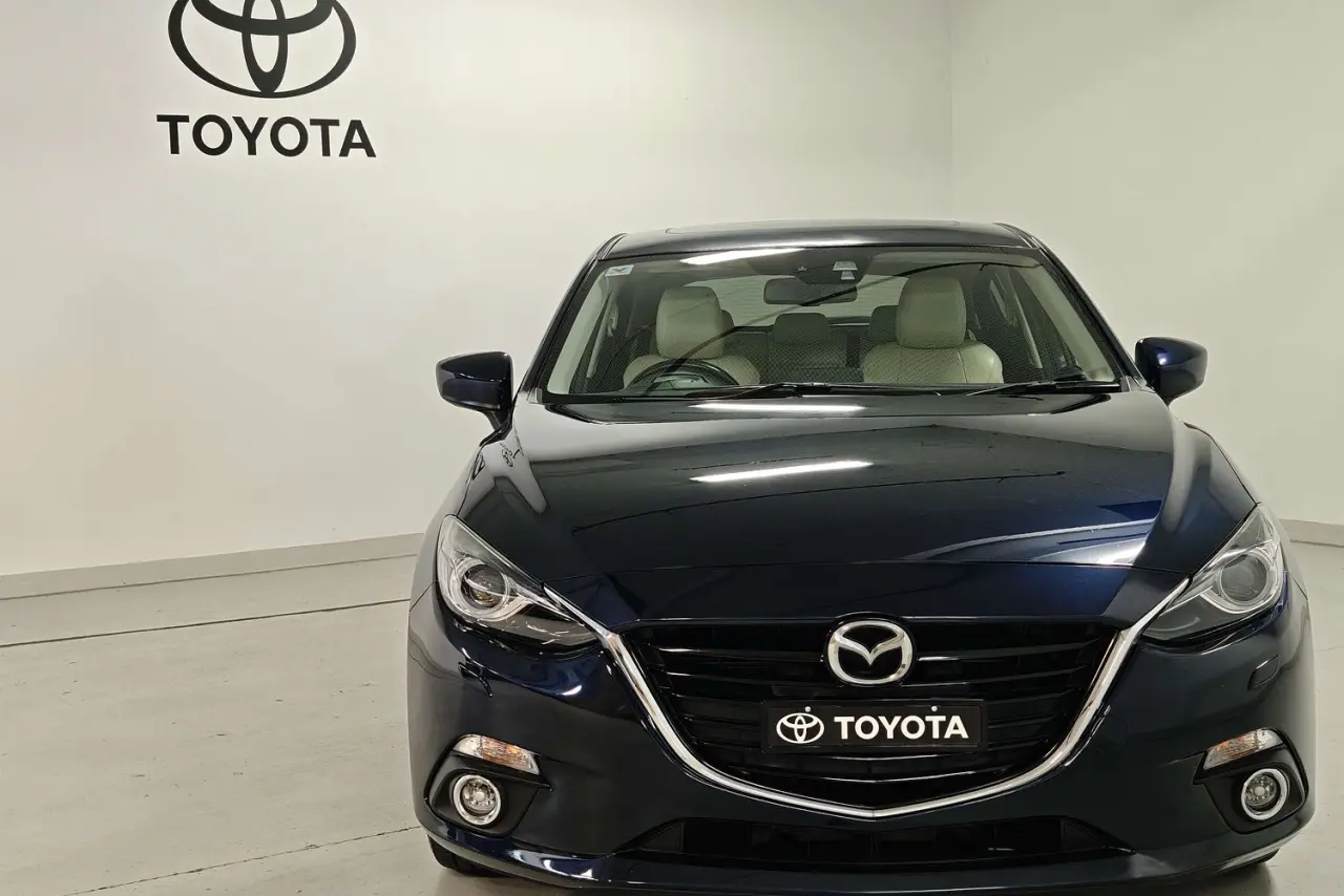 2014 Mazda 3 Gallery Image 2