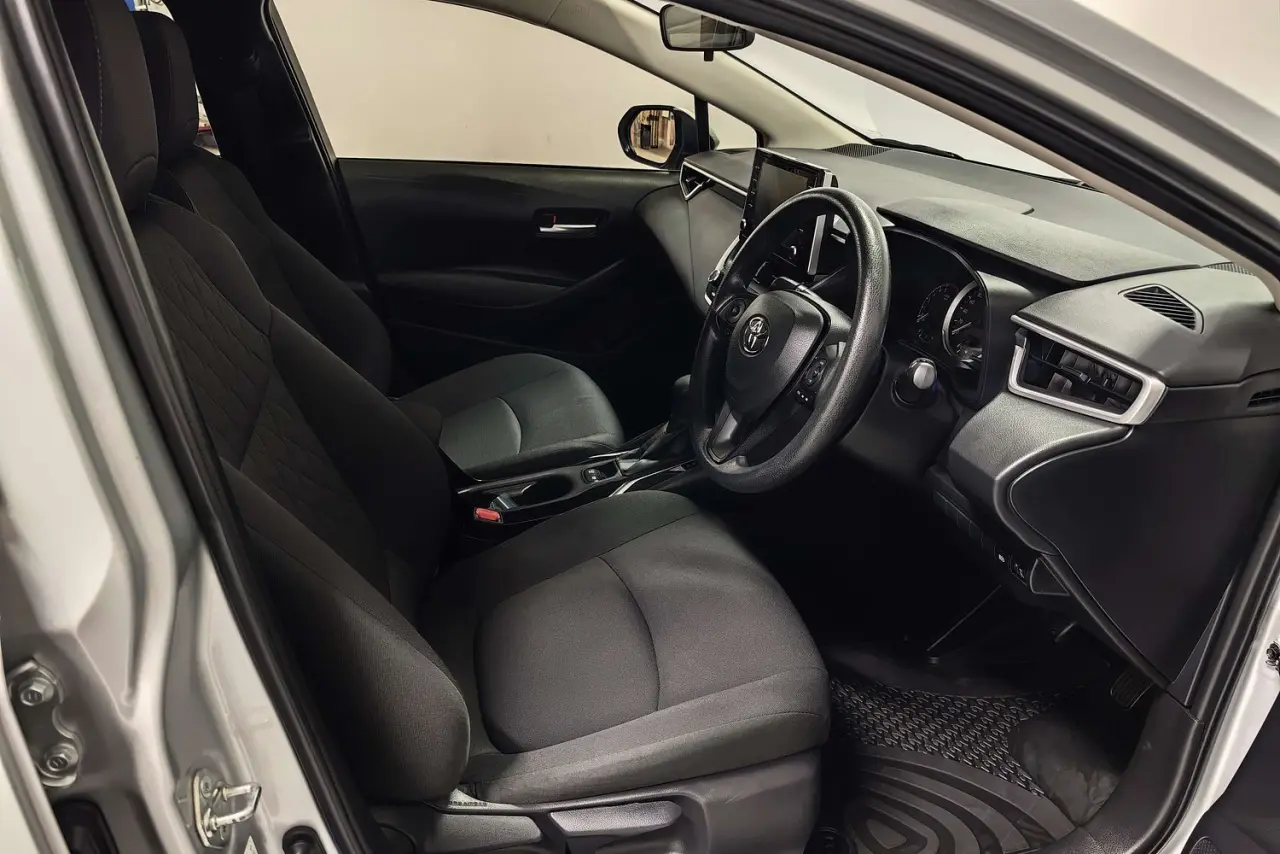 2022 Toyota Corolla Gallery Image 10