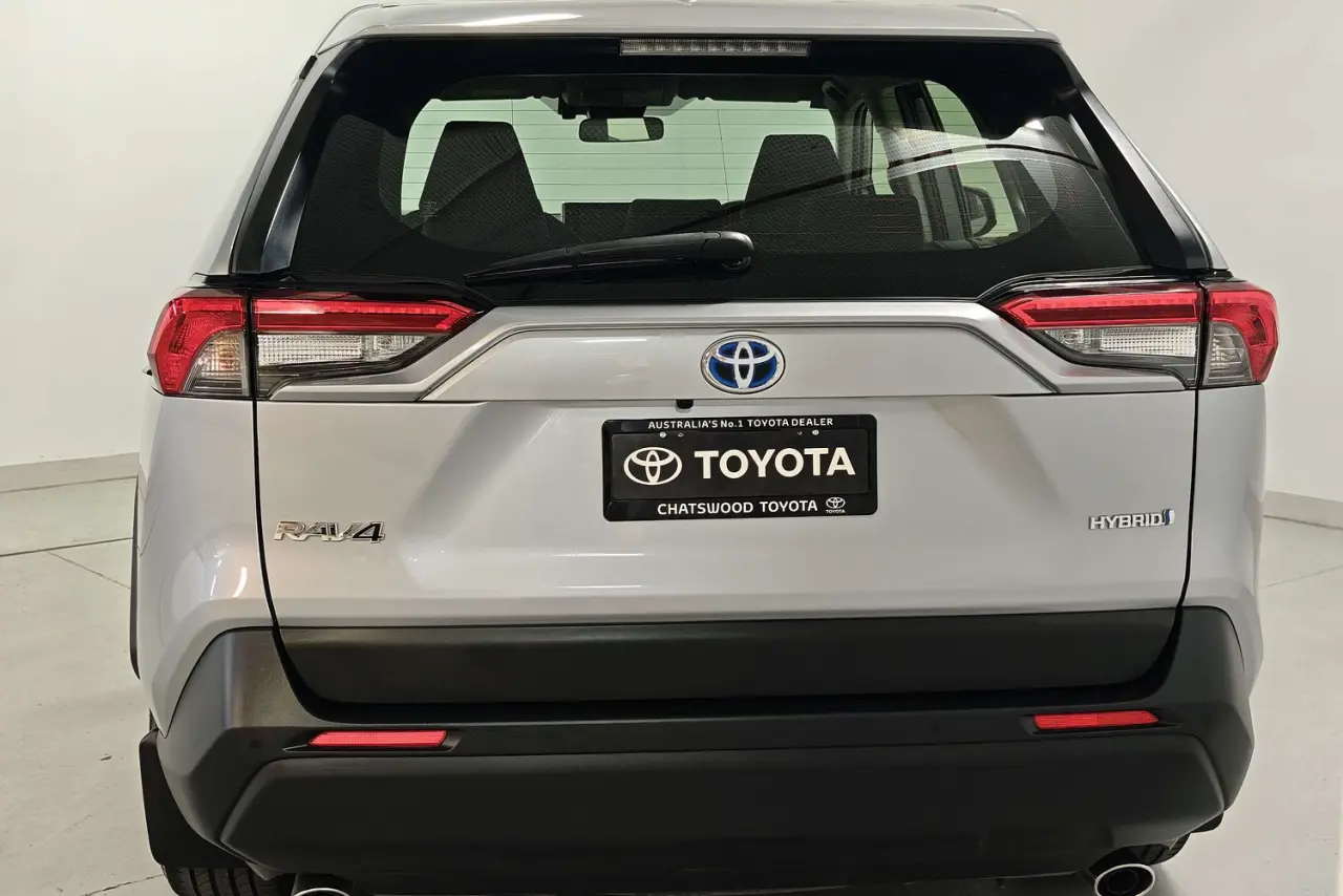 2022 Toyota RAV4 Gallery Image 8