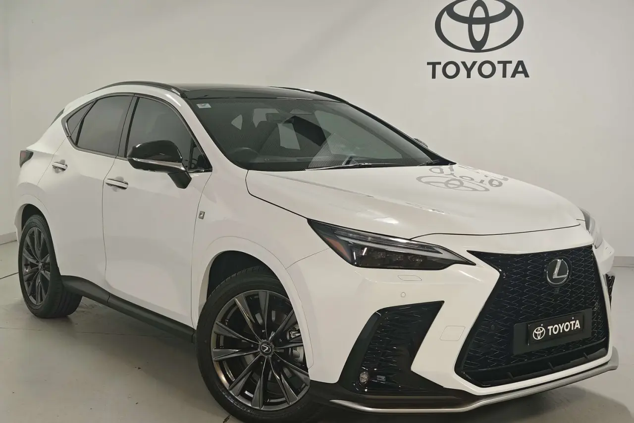 2025 Lexus NX Gallery Image 1