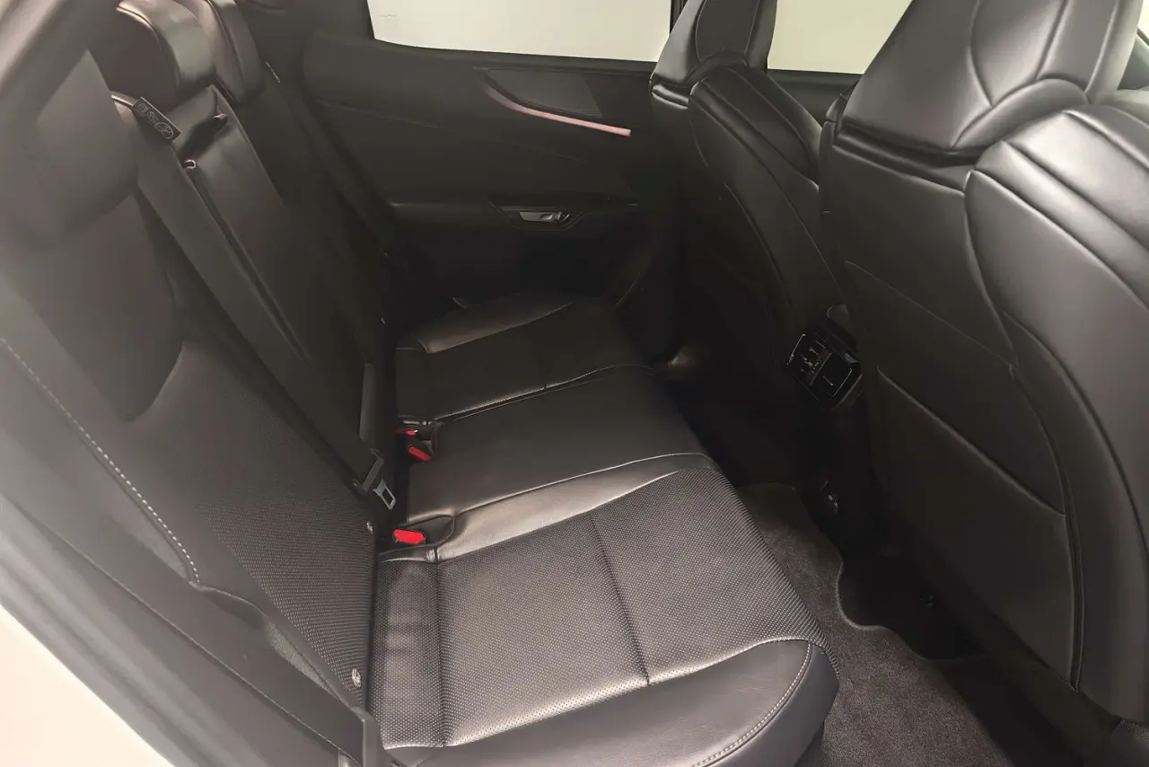 2025 Lexus NX Gallery Image 11