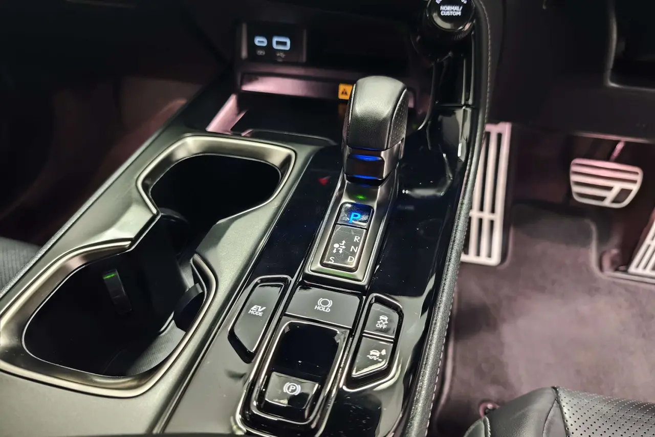 2025 Lexus NX Gallery Image 19