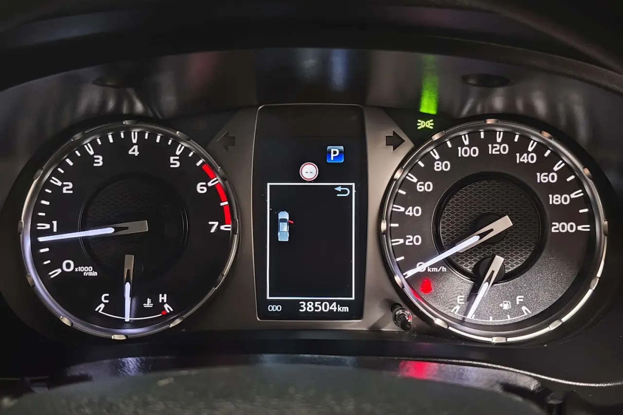 2022 Toyota Hilux Gallery Image 17