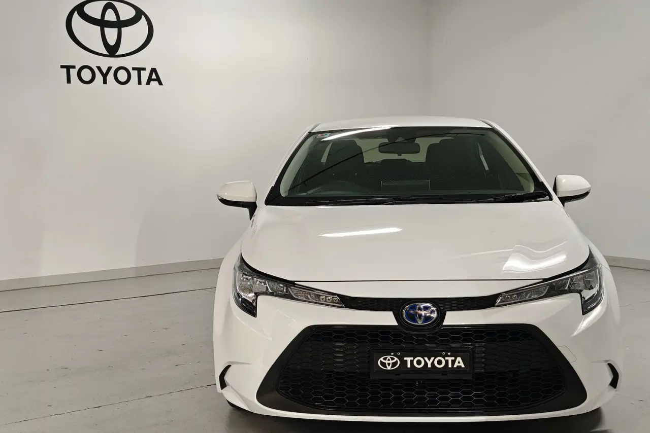 2022 Toyota Corolla Gallery Image 2