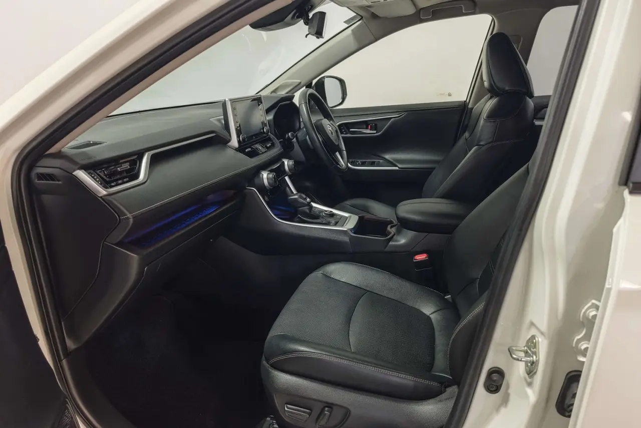 2022 Toyota RAV4 Gallery Image 14