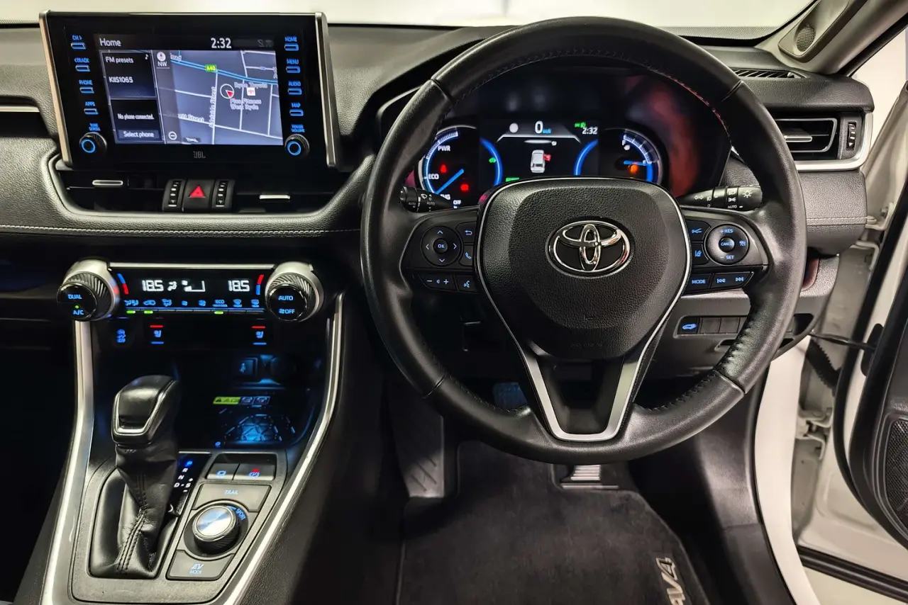 2022 Toyota RAV4 Gallery Image 16