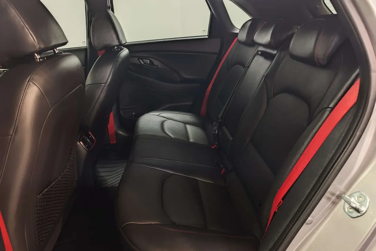 2021 Hyundai i30 Gallery Image 13