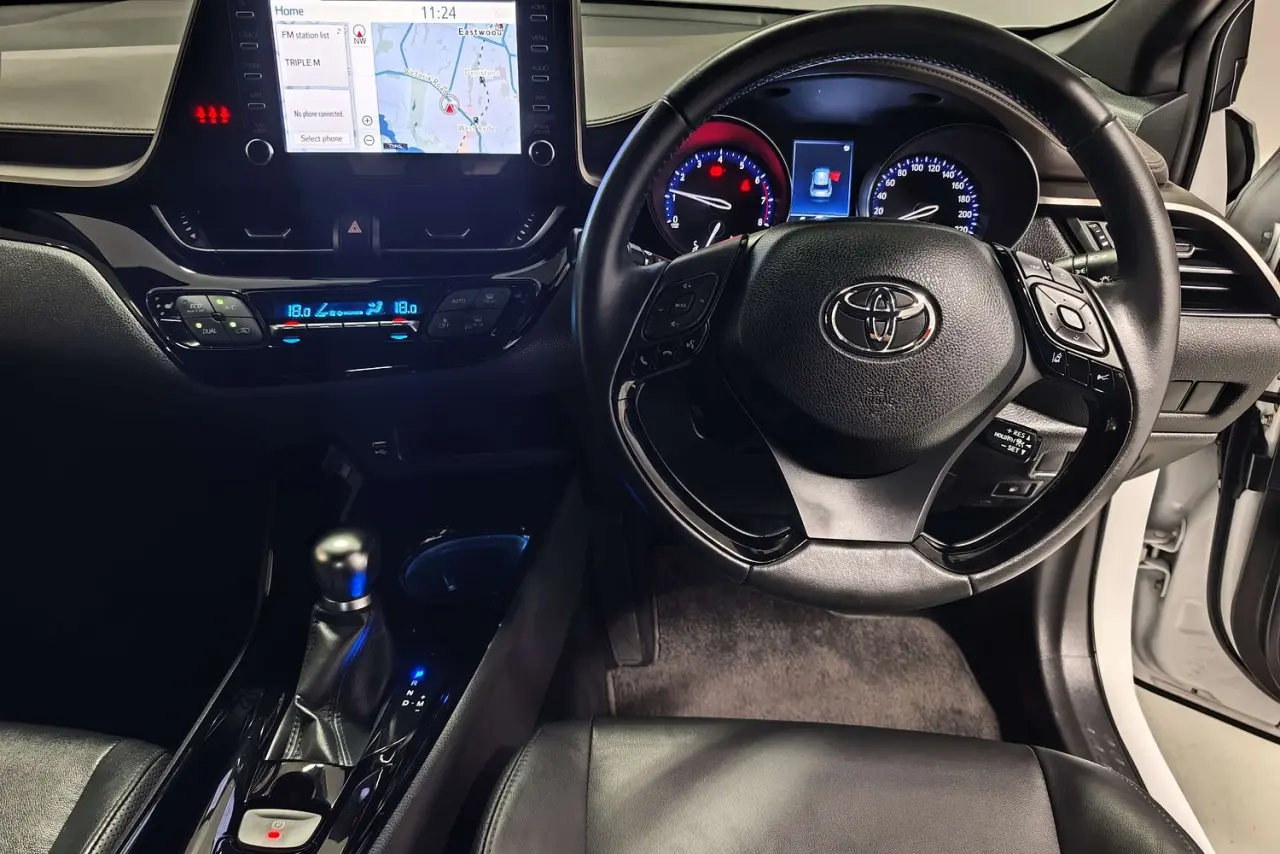 2023 Toyota C-HR Gallery Image 16