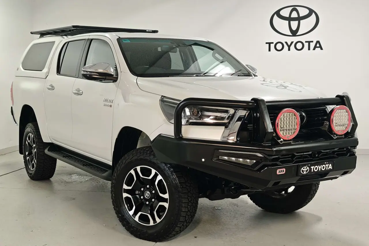 2023 Toyota Hilux Gallery Image 1