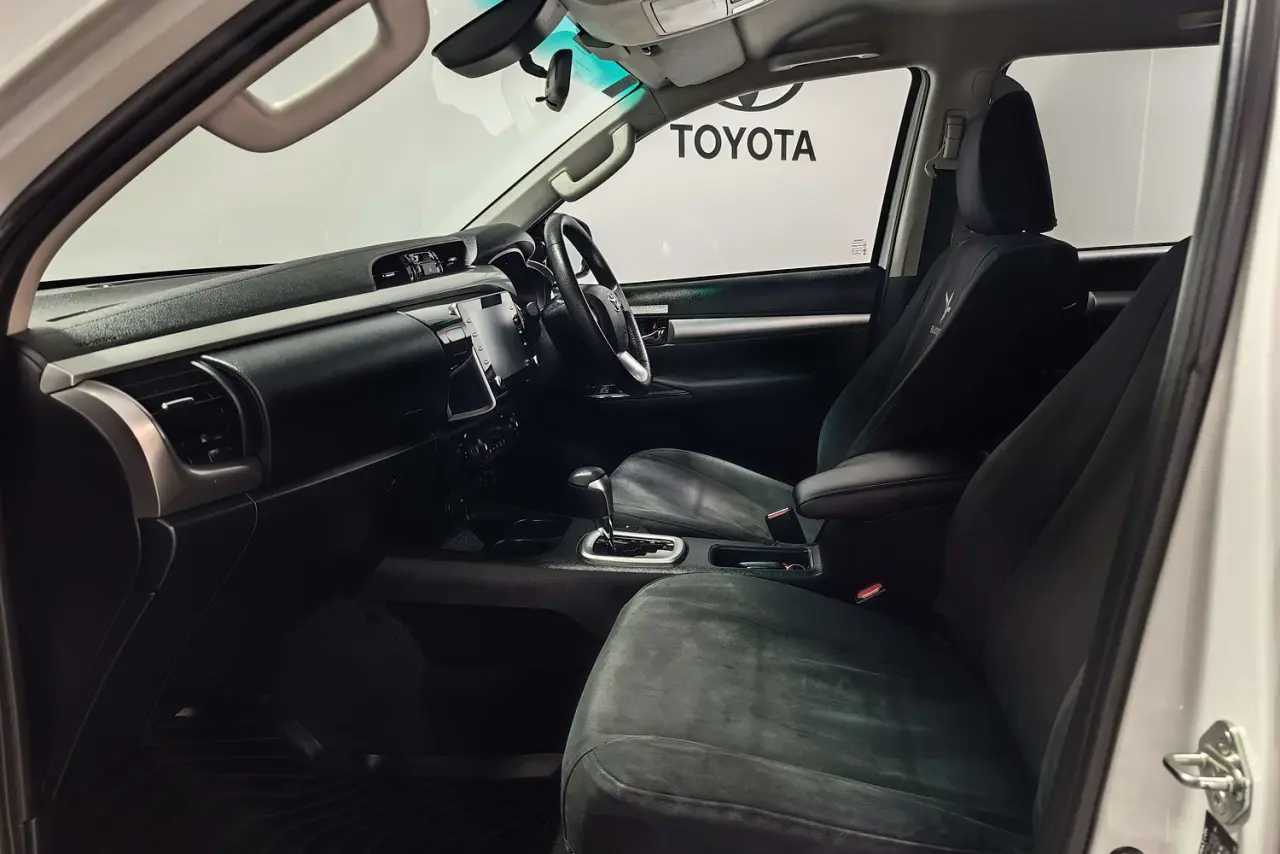 2023 Toyota Hilux Gallery Image 14