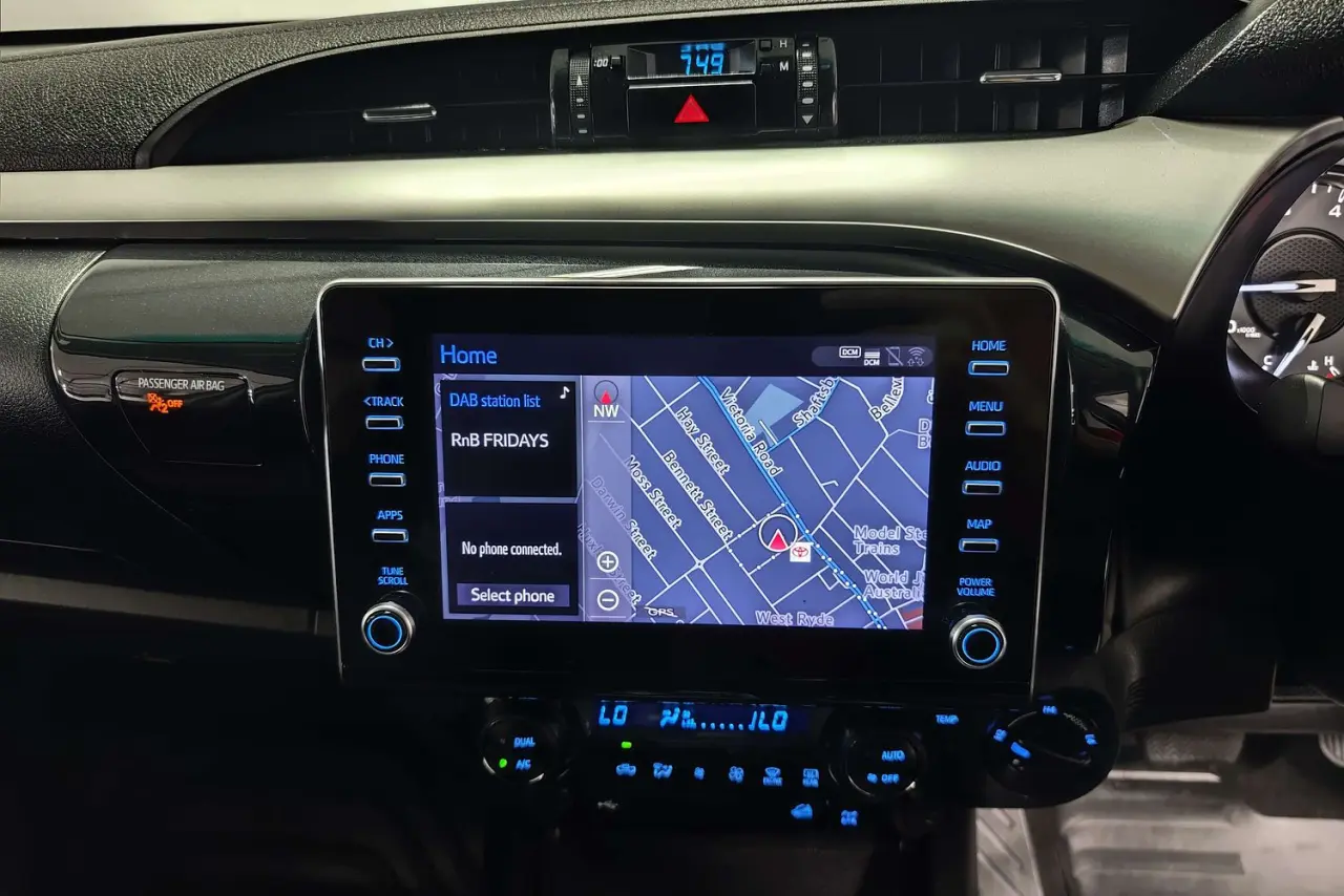 2023 Toyota Hilux Gallery Image 18