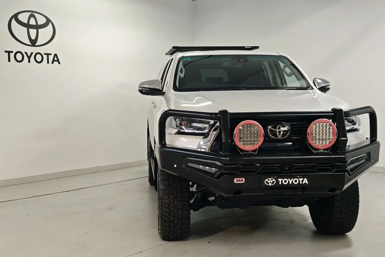 2023 Toyota Hilux Gallery Image 2