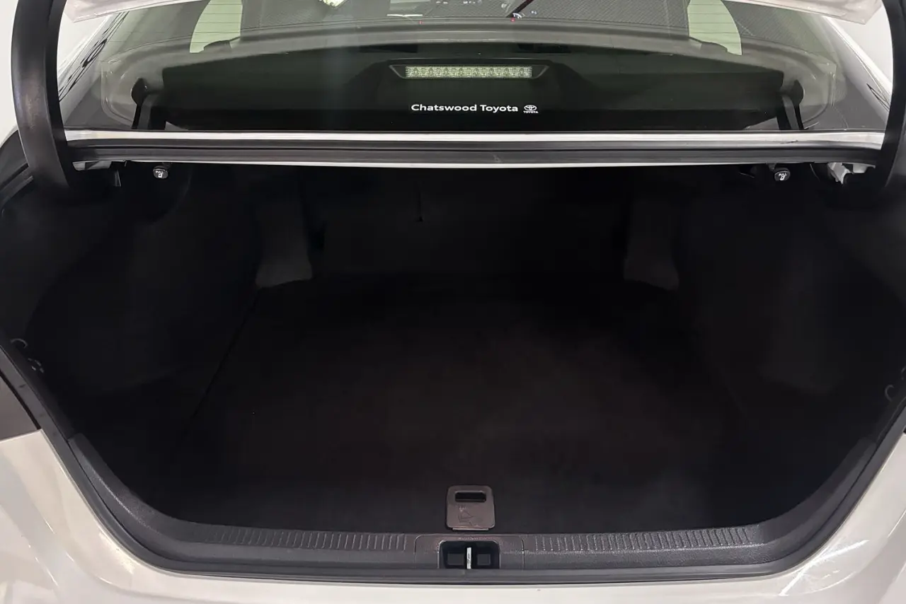 2021 Toyota Camry Gallery Image 12