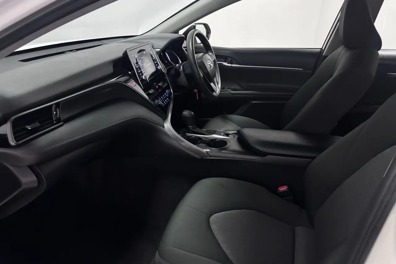 2021 Toyota Camry Gallery Image 14