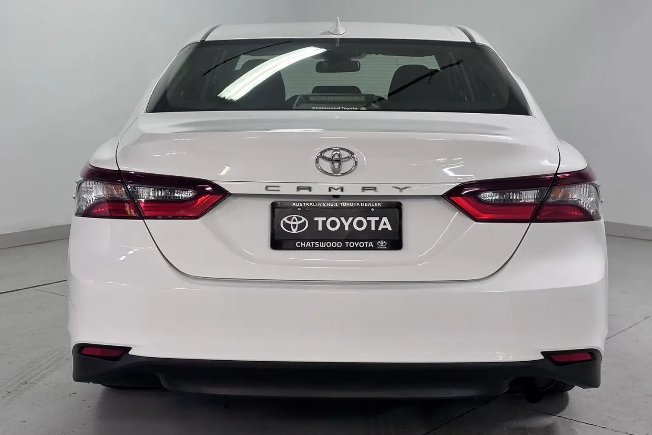 2021 Toyota Camry Gallery Image 7