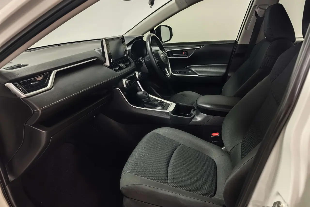 2022 Toyota RAV4 Gallery Image 14