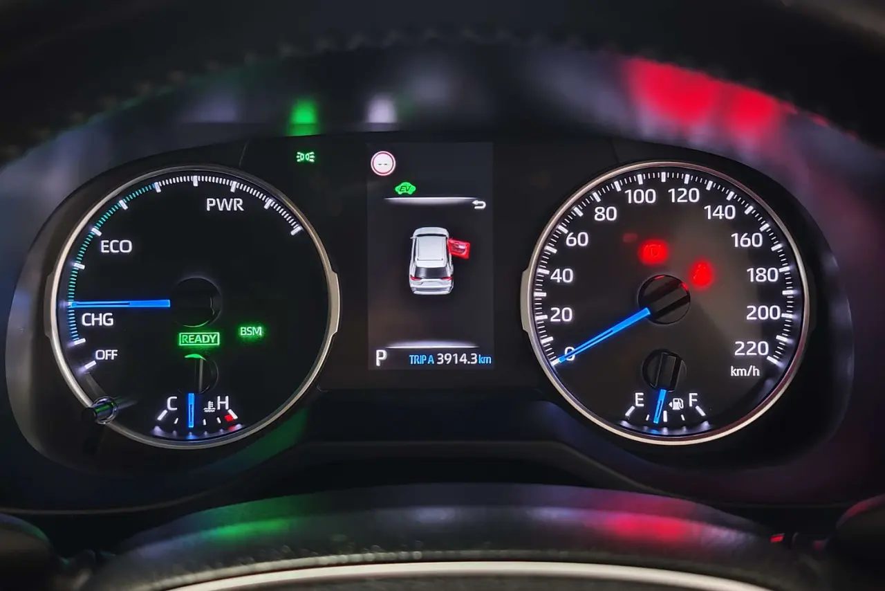 2022 Toyota RAV4 Gallery Image 17