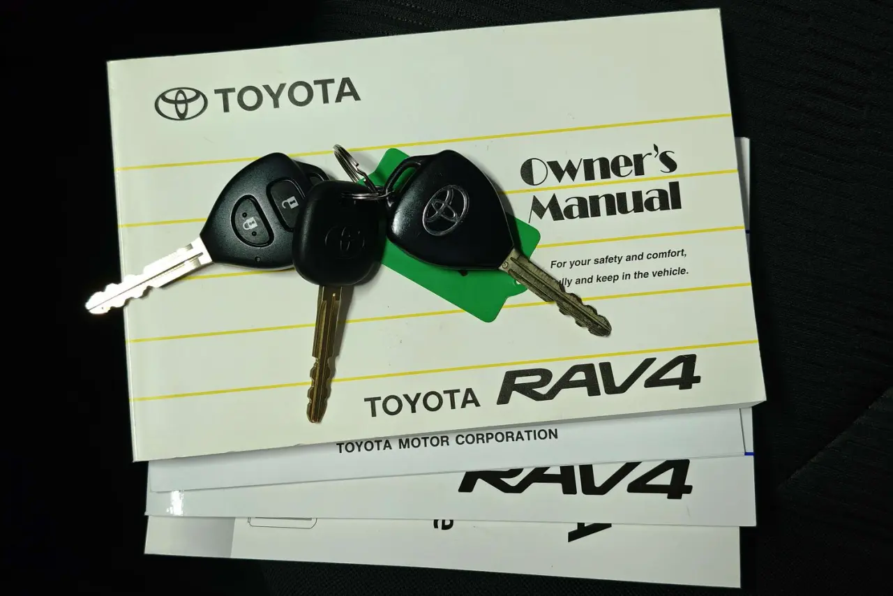 2010 Toyota RAV4 Gallery Image 21