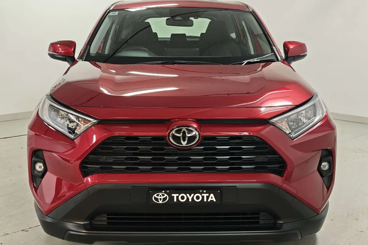 2022 Toyota RAV4 Gallery Image 3