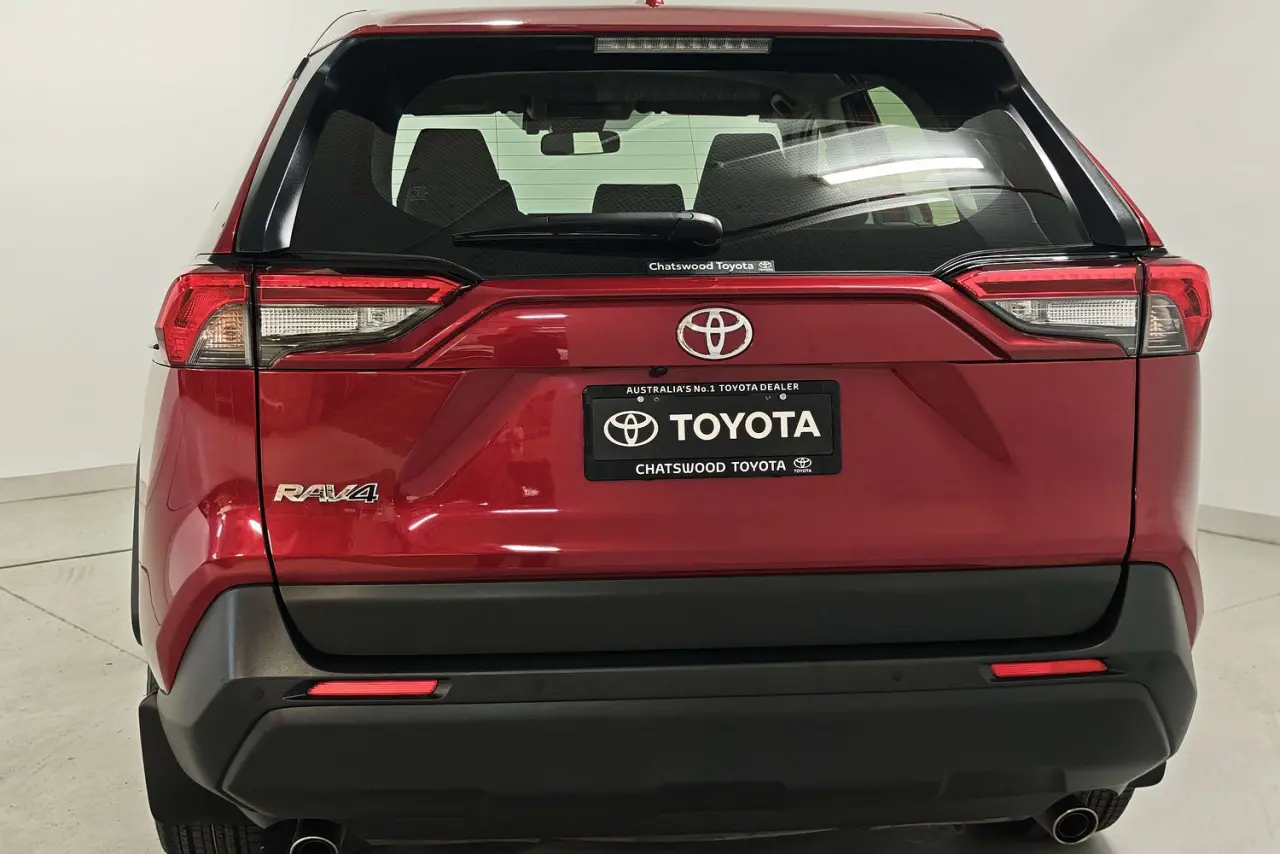 2022 Toyota RAV4 Gallery Image 8
