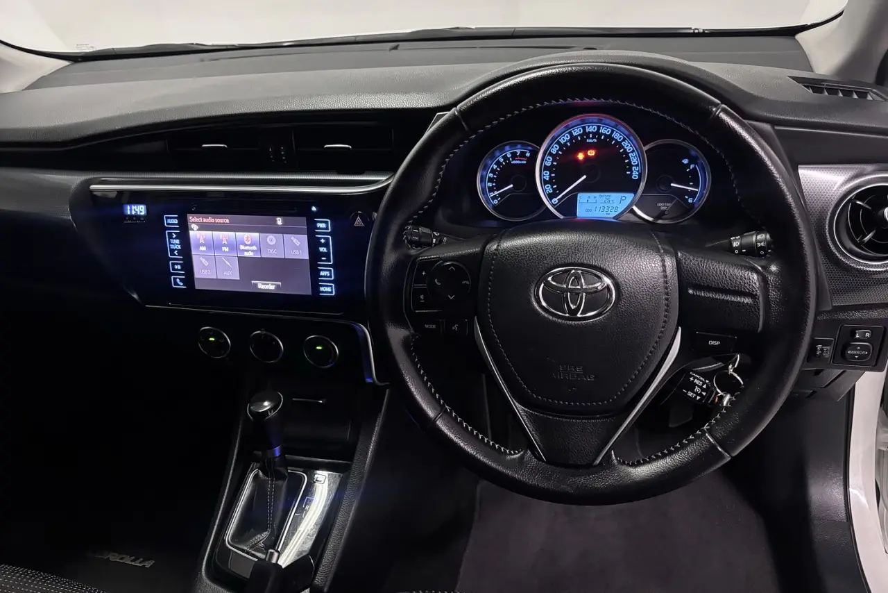 2016 Toyota Corolla Gallery Image 16