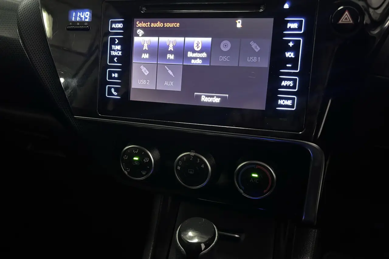 2016 Toyota Corolla Gallery Image 18